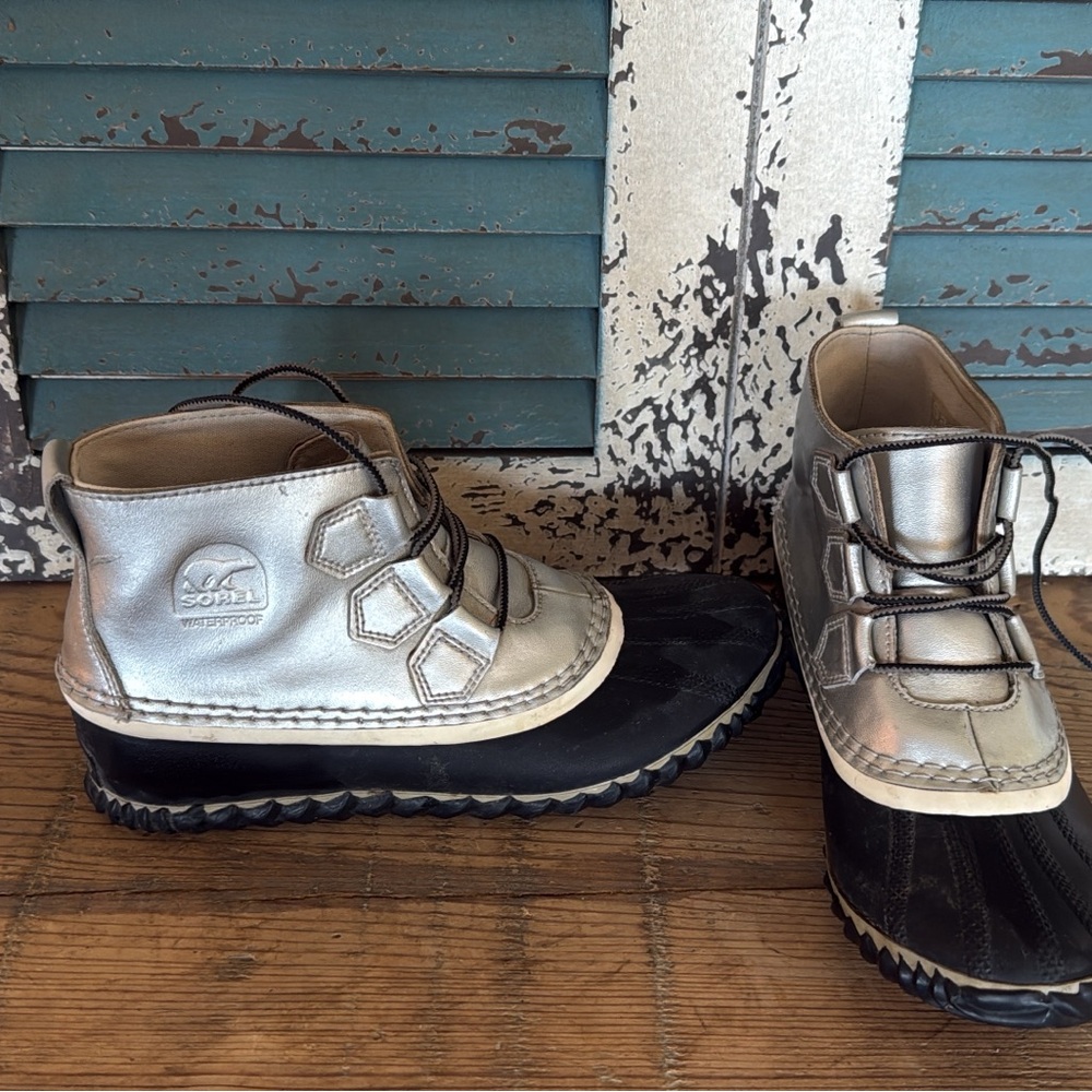 Sorel Kids Metallic Silver and Black Boots